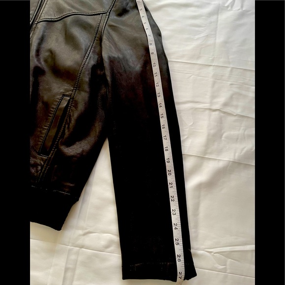 Authentic Leather Hooded Jacket - Picture 7 of 12